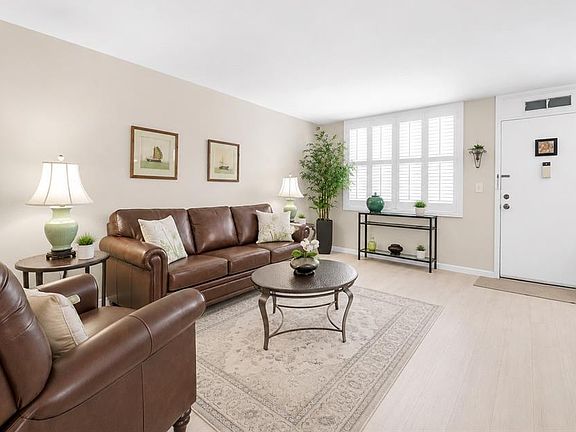2nd image of 4720 LOCUST STREET NE #206