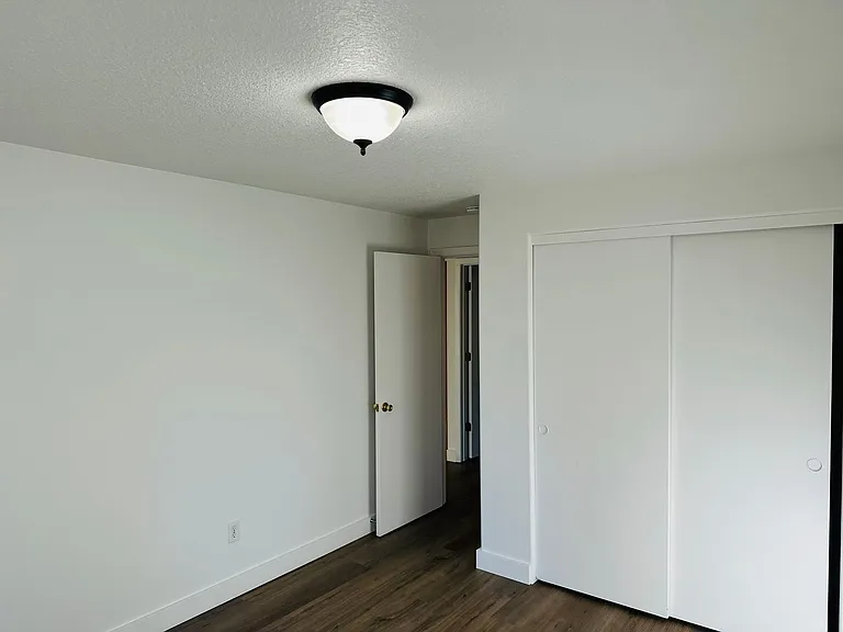 18820 NE Sunrise Ln — Photo 27