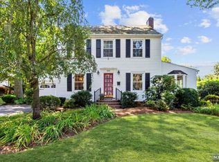 224 Richards Rd, Ridgewood, NJ 07450