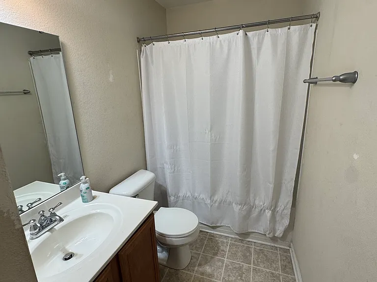 31 Brooksby Ct — Photo 5