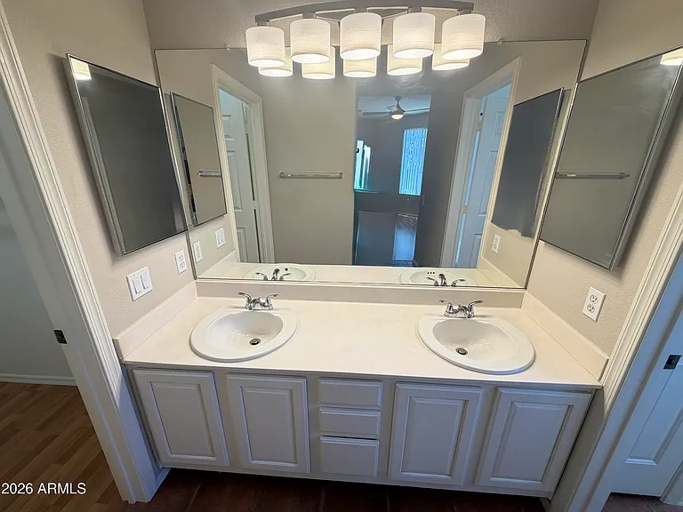 420 W 1st St #221 — Photo 12