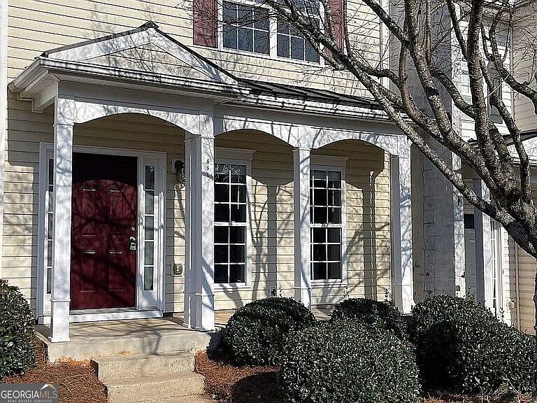 1st image of 661 Kenridge Dr