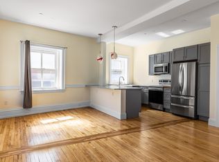 2 Hammond St, Bangor, ME 04401