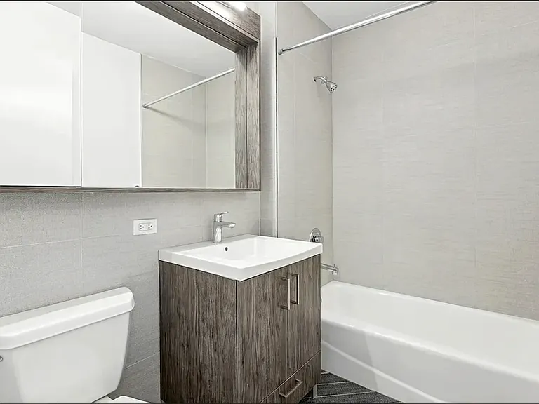 345 E 94th St #15F — Photo 4