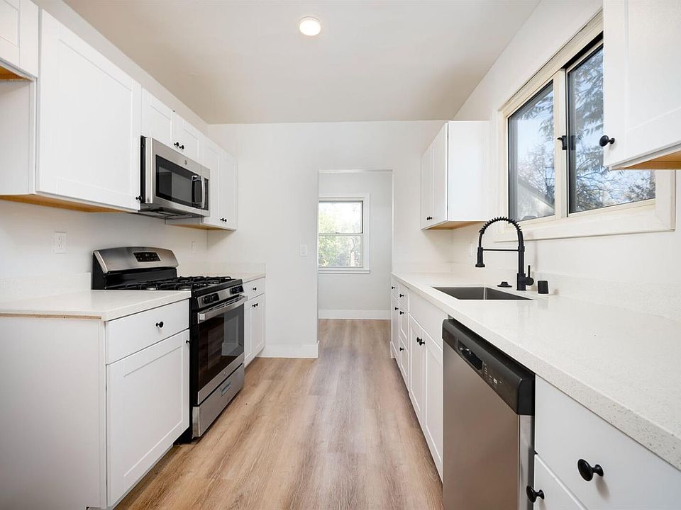 985 Sonoma Ave, Sacramento, CA 95815 Zillow