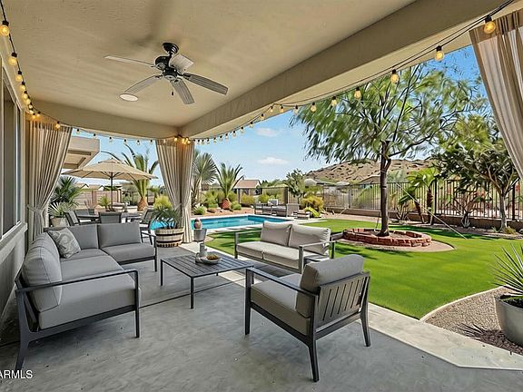 4th image of 18205 W CASSIA Way