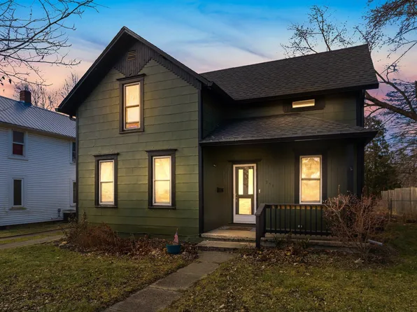 253 Center St, Auburn, IN 46706