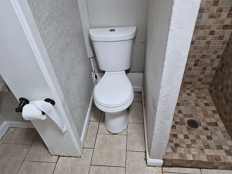 115 Caldwell St #1 — Photo 8