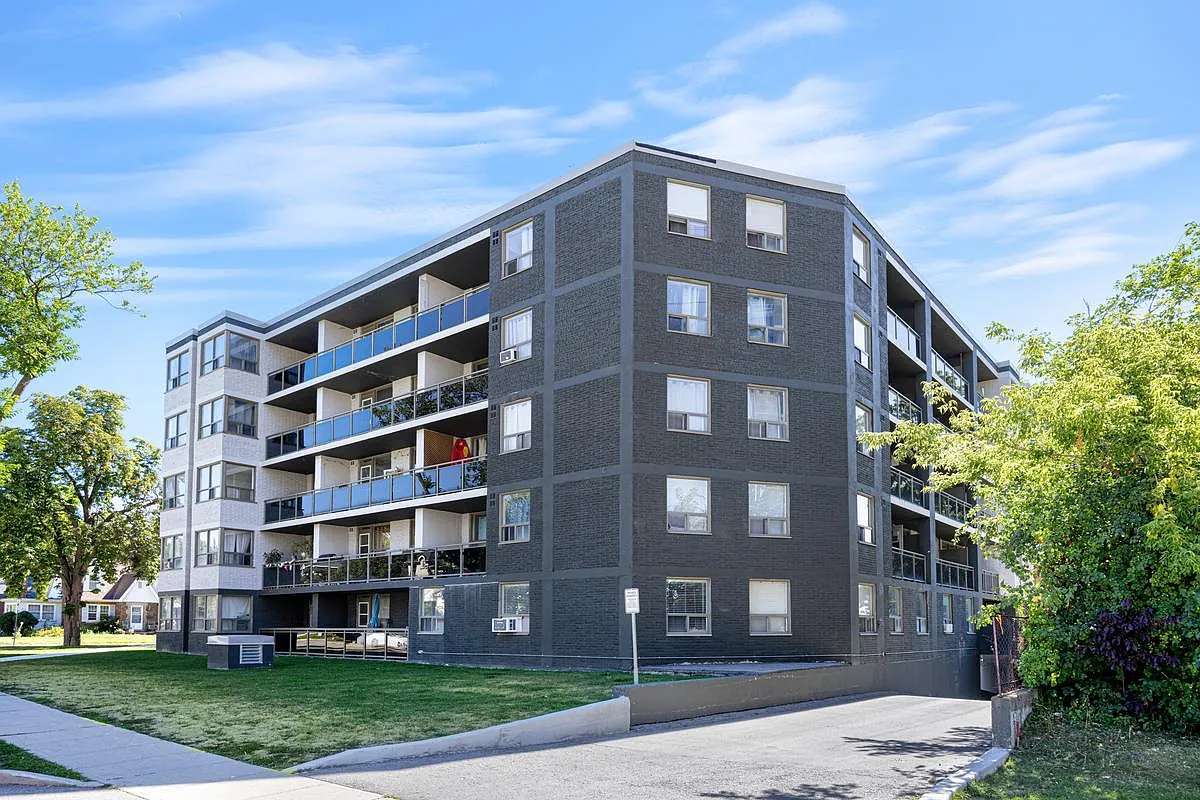 490 Nelson Avenue — Photo 1