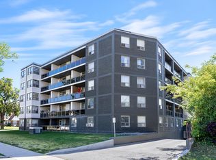 490 Nelson Avenue, Burlington, ON L7S 1X3