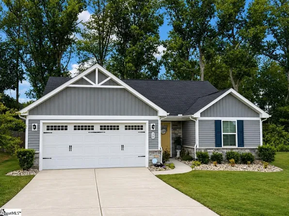 38 Timberlake Dr, Greenville, SC 29615