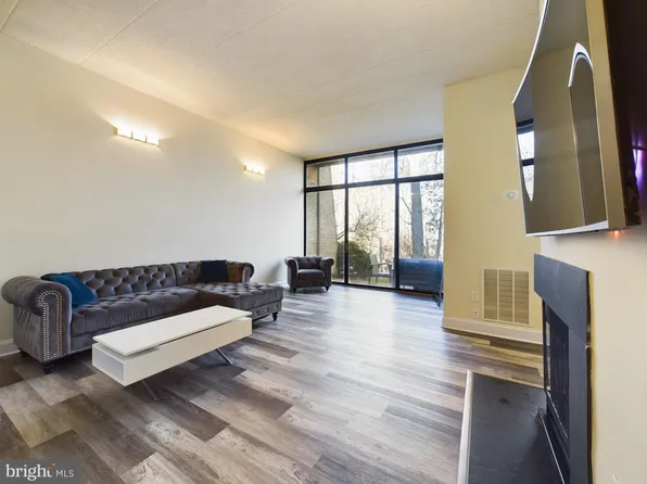 11566 Rolling Green Ct APT 101, Reston, VA 20191