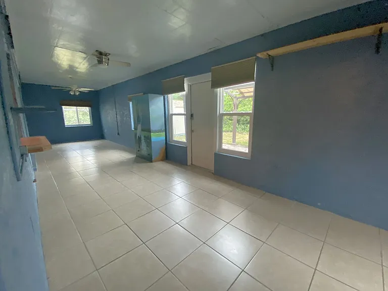 2211 Hardey St — Photo 15