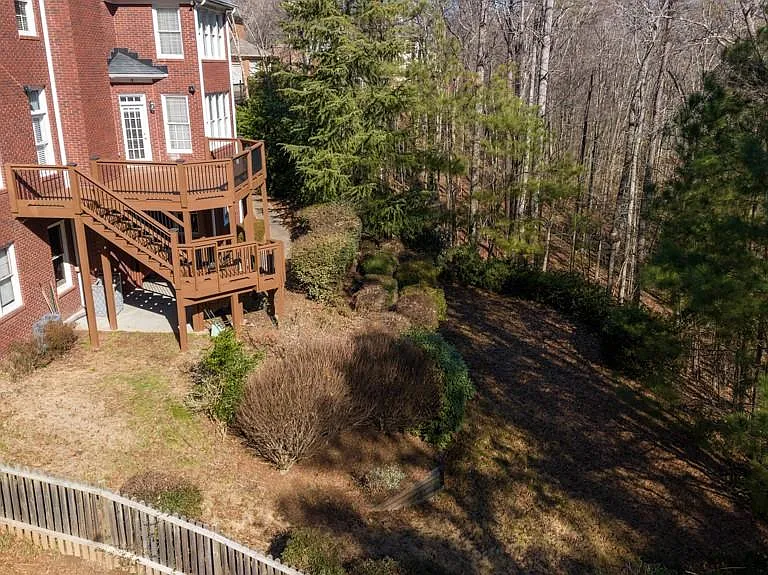 9445 Stoney Ridge Ln — Photo 5