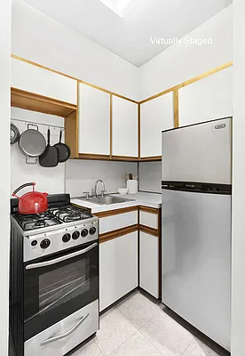 Sold by Compass | media 18