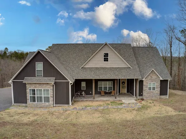 2976 Riverview Dr, Malvern, AR 72104