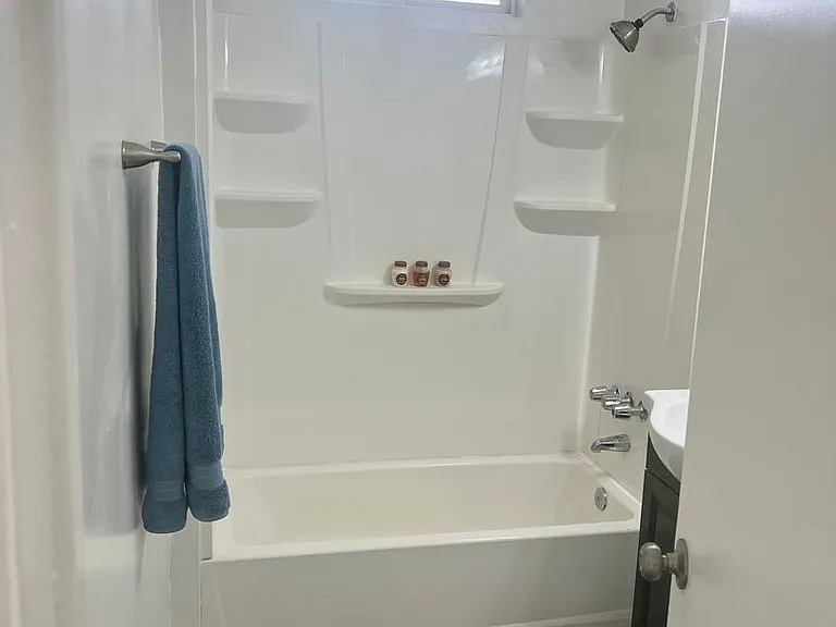13840 Christine Dr — Photo 21