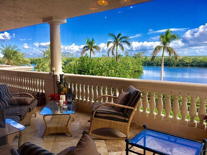 Wrap-around Terrace Overlooking Biscayne Bay