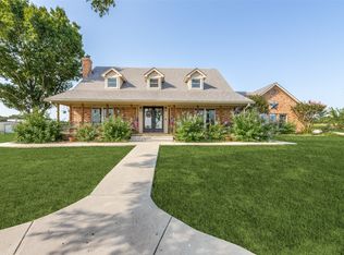 335 Hidden Trl, Van Alstyne, TX 75495