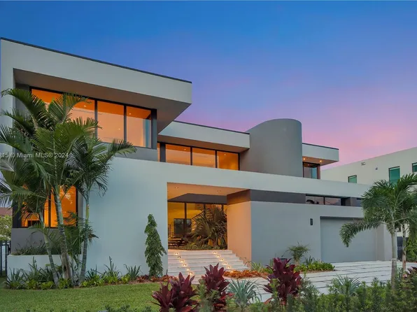 16429 NE 30th Ave, North Miami Beach, FL 33160