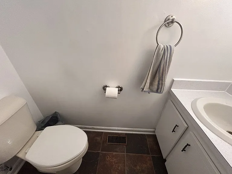 301 La Grange St — Photo 6