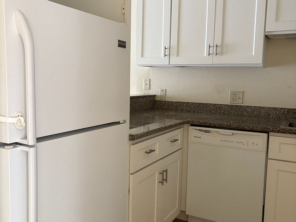 1st image of 4664 Heyer Ave APT B