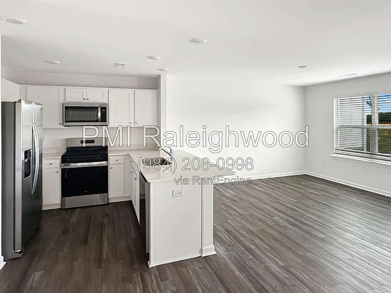108 Clementine St — Photo 4