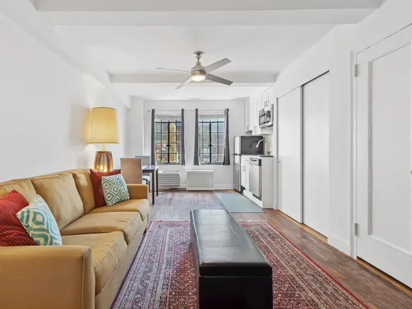 45 Tudor City Place 1002 image 1 of 5