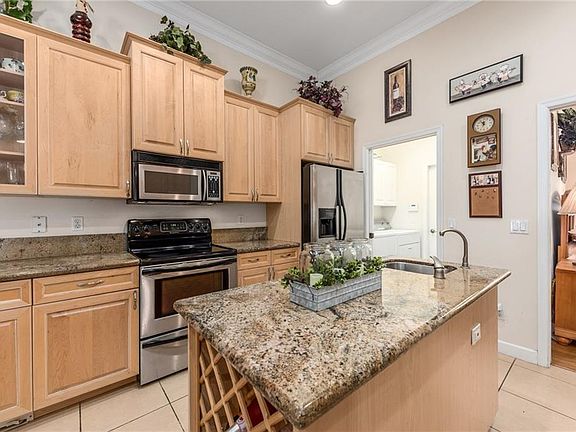 5th image of 2582 SW Westfield St