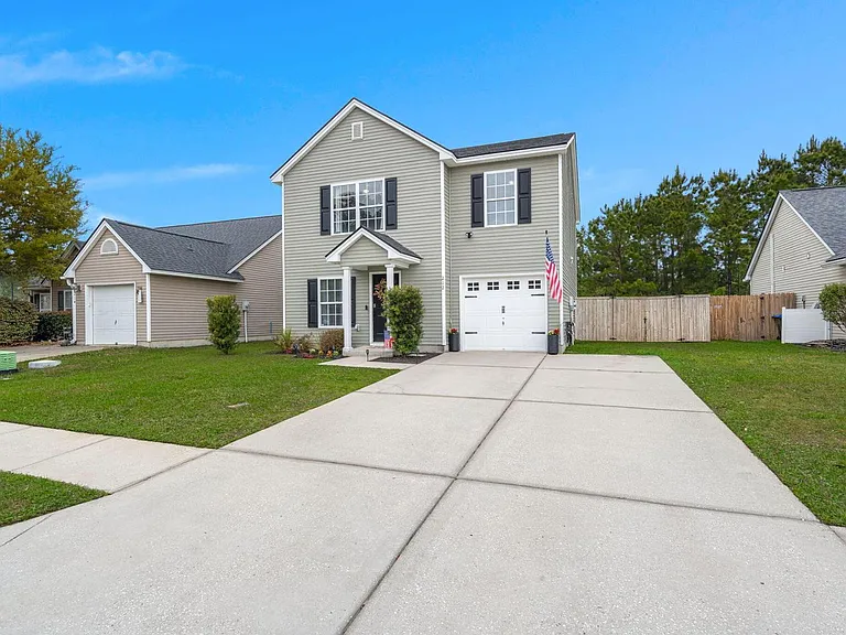 Avonshire Dr — Photo 1
