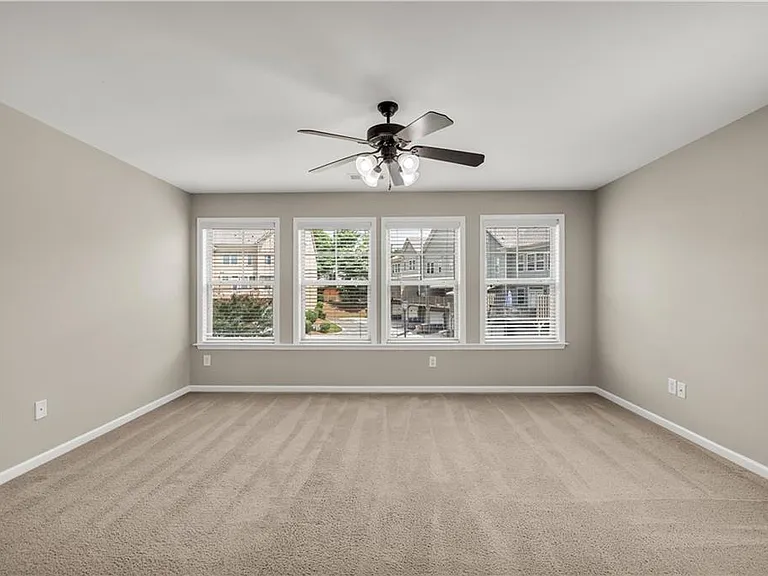 501 Grove Field Ct — Photo 34