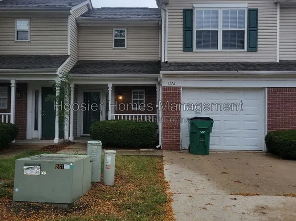 1572 Brookfield Cir, Franklin, IN 46131
