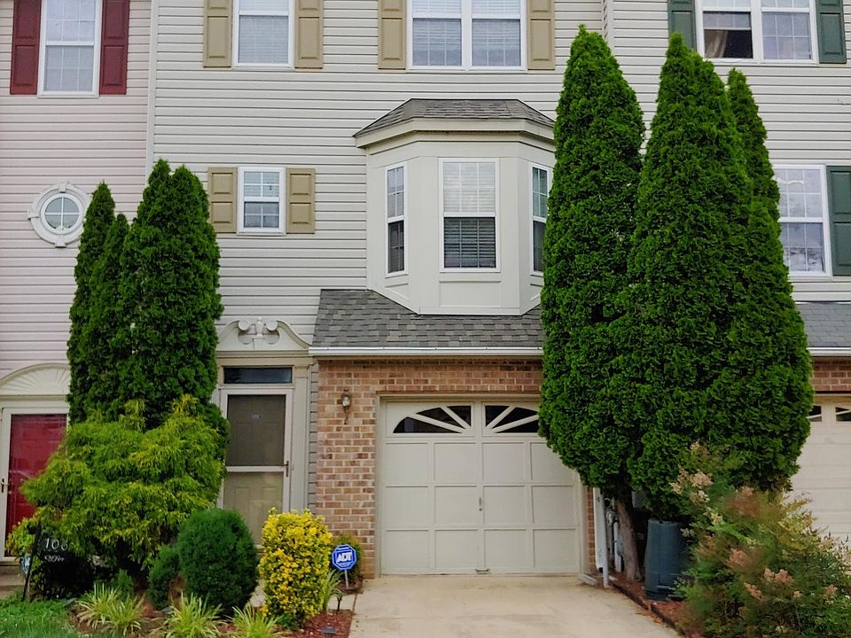 1st image of 104 Brightwater Dr