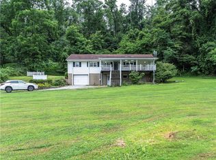 528 Upper Drennen Rd, New Kensington, PA 15068