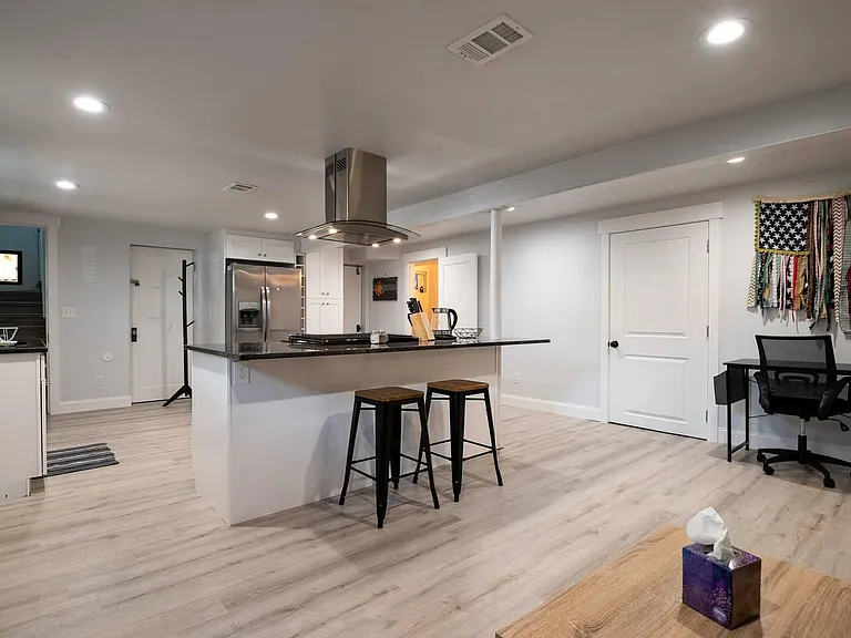 3 N Grant St #B — Photo 2