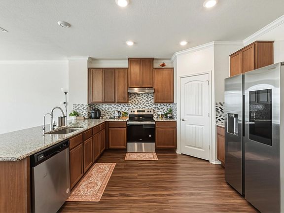 2nd image of 4717 Colmar Dr