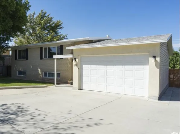 6910 S Cormorant Cir, Cottonwood Heights, UT 84121