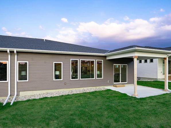 2203 N 25th St, Norfolk, NE 68701