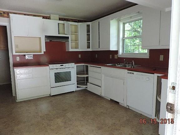 3rd image of 805 W Gibson St