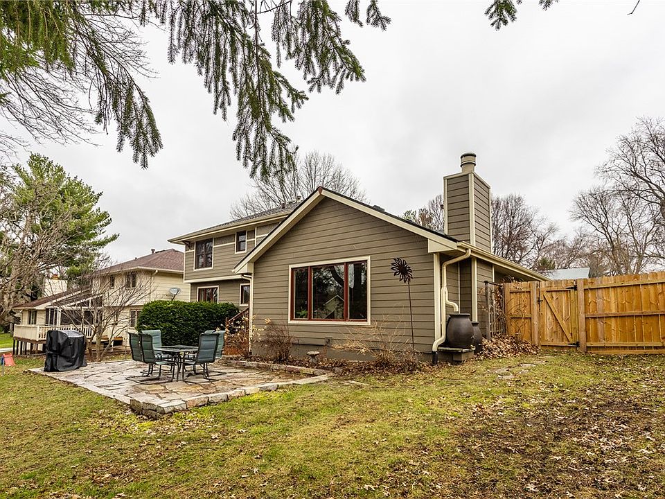 1012 45th St, West Des Moines, IA 50266 Zillow