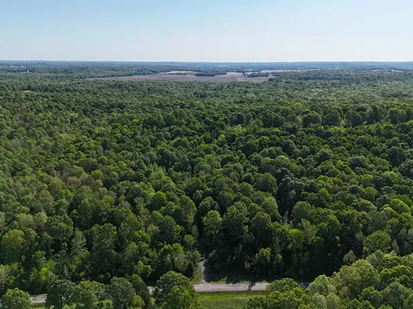 1900 Apex White Plains Rd, White Plains, KY 42464