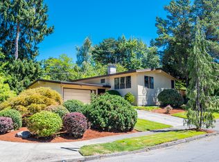 11765 SW Foothill Dr, Portland, OR 97225