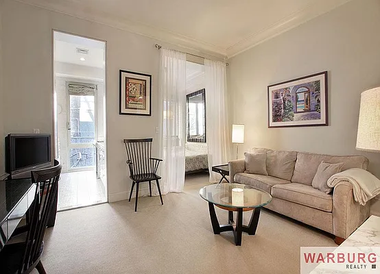 Rented by Warburg | media 19