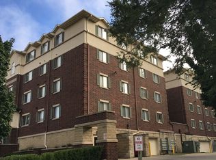 600 S Capitol St #207, Iowa City, IA 52240