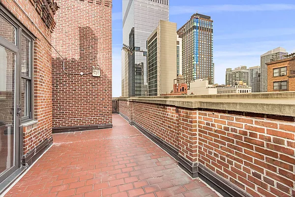 Rented by Brown Harris Stevens | media 9