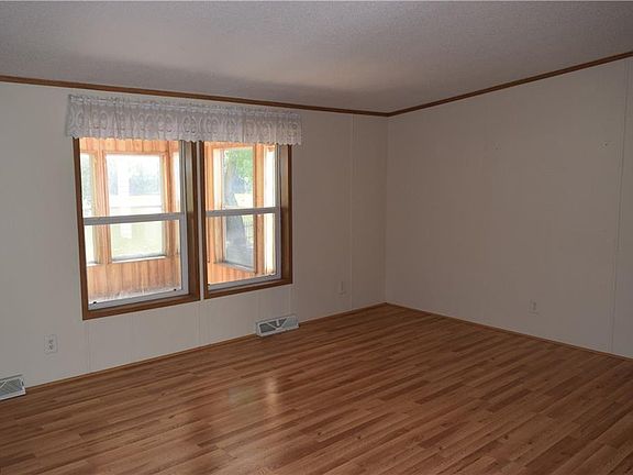 3rd image of 9340 Shady Ln
