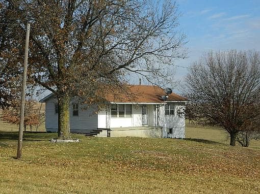 3rd image of 5849 Saint Hwy #J