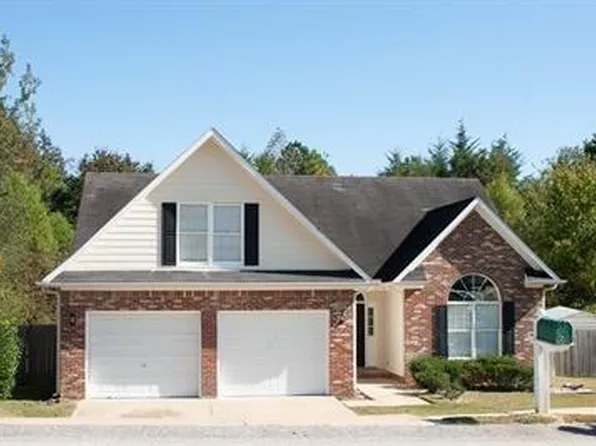 5819 Spreading Branch Rd, Hope Mills, NC 28348