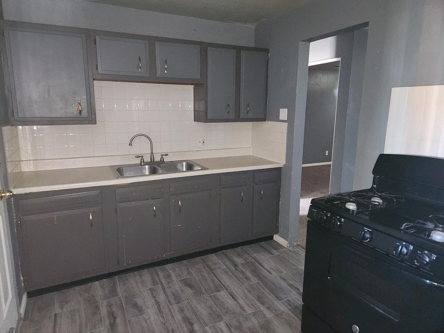 1 bed, 550 sqft, $1,200 — Photo 2