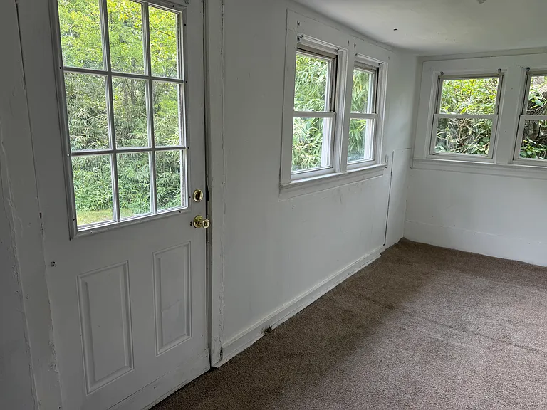 636 Lee St — Photo 13